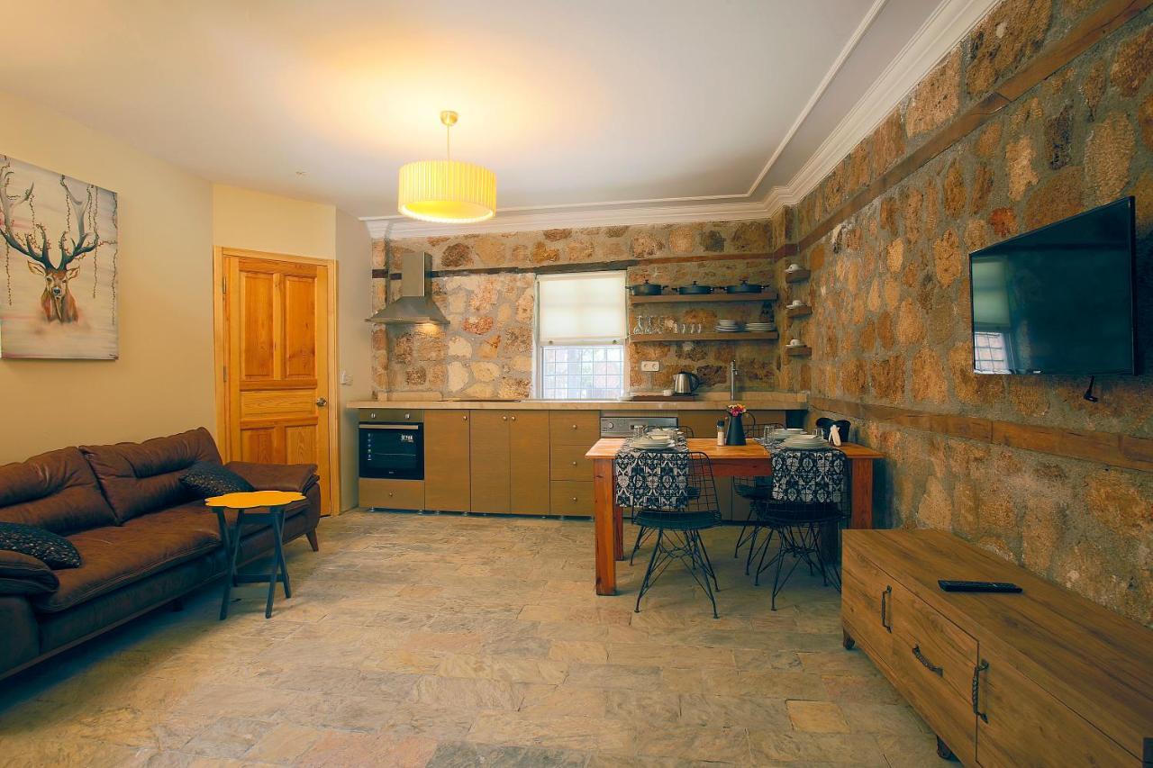 Castle Boutique Gazde/Camere de închiriat Antalya